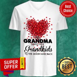 Hearts This Grandma Loves Her Grandkids The Moon And Back V-neck