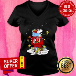 Awesome Utah Utes Santa Snoopy Wish You A Merry Christmas V-neck