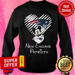 Funny Mickey Mouse Love New England Patriots Sweatshirt