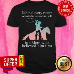 Behind Every Skiing Player Who Believes In Himself I A Skiing Dad Who Believed In Him First Hoodie