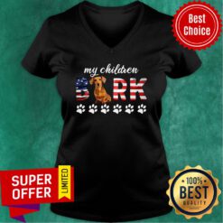 Good My Children Bark Dachshund America V-neck
