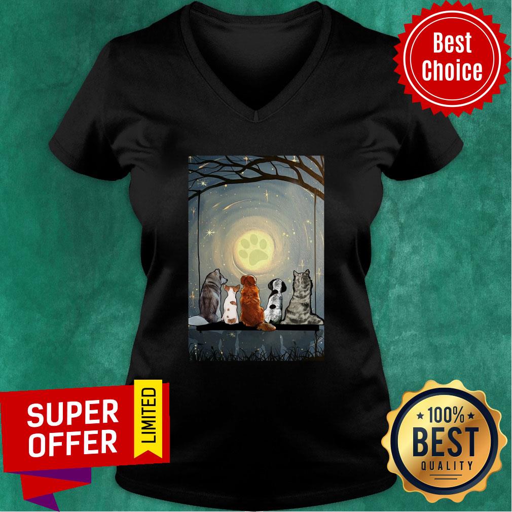 Nice Moonlight Dog Pawprint V-neck Nice Moonlight Dog Pawprint V-neck