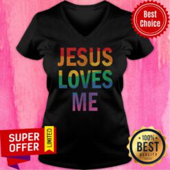 Top Jesus Loves Me LGBT V-neck