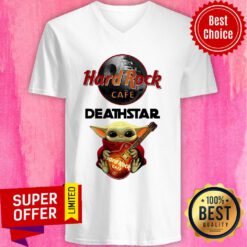 Baby Yoda Hug Guitar Hard Rock Cafe Death Star 2021 V-neck