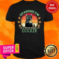 Black Cat Grandmeow Like A Regular Grandma But Cooler Vintage Paw Cat Shirt