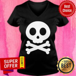 Cute Skull And Crossbones Day Of The Dead V-neck