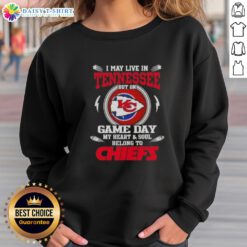 Alt Text: Cozy Kansas City Chiefs sweatshirt, perfect for game day, showcasing pride for the team while living in Tennessee.