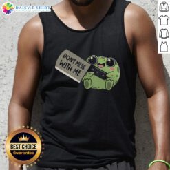 Funny frog tank top with 'Be Warned, Don't Mess With Me' slogan, perfect for quirky casual wear.