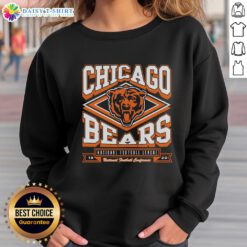 Awesome Chicago Bears heater sweatshirt in navy blue, featuring the team's logo and a cozy design for fans.
