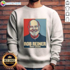 Retro sweatshirt honoring Rob Reiner 1947-2025 with 'Rest in Peace' design, perfect for fans and collectors.