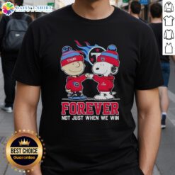 Good Tennessee Titans X Charlie Brown vs Snoopy T-shirt design featuring a fun sports and cartoon theme for fans.