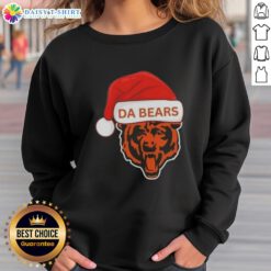 Alt Text: Premium Chicago Da Bears Santa Christmas 2025 sweatshirt featuring festive design and team colors for holiday cheer.