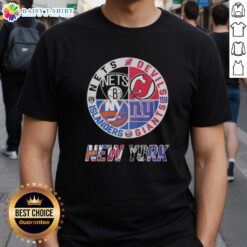 Alt Text: Top New Jersey Devils Brooklyn Nets New York Islanders mashup logo t-shirt showcasing team logos in a stylish design.