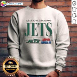 Alt Text: Vintage New York Jets NFL Super Bowl Champions sweatshirt featuring the team's classic logo and championship details.