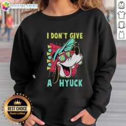 Original Goofy I Dont Give A Hyuck Retro 90s Sweatshirt featuring a playful design and vibrant colors.