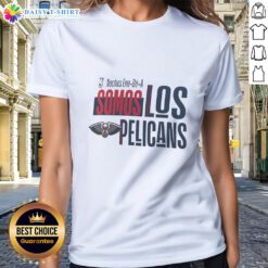 Alt Text: Premium Noches Ene Be A Somos Los New Orleans Pelicans ladies tee showcasing team spirit and stylish design.