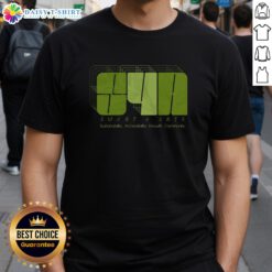 Good Smart 4 Arts T-Shirt featuring a vibrant design ideal for art lovers and creative individuals.