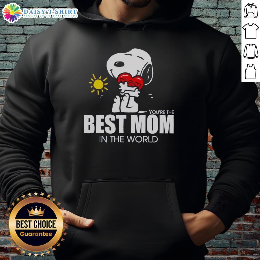 Hot Snoopy hugging a heart on a hoodie that reads 'Best Mom in the World' - perfect gift for Mother's Day.