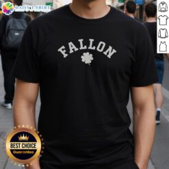 Alt Text: Top Julia Roberts Jimmy Fallon T-Shirt featuring a vibrant graphic of Julia Roberts on a stylish tee, perfect for fans.